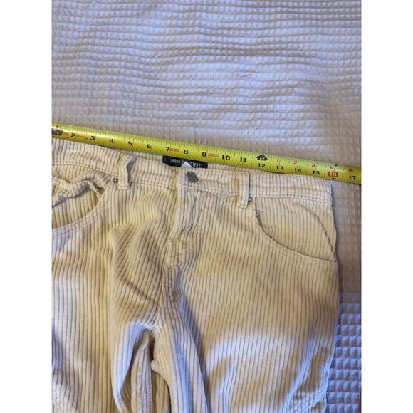 Urban Outfitters Cream Corduroy Y2K Street Style Women’s Cargo Pants Size 26 - Picture 11 of 13